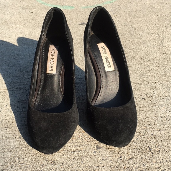 Steve Madden Black Suede Heels - Picture 2 of 4